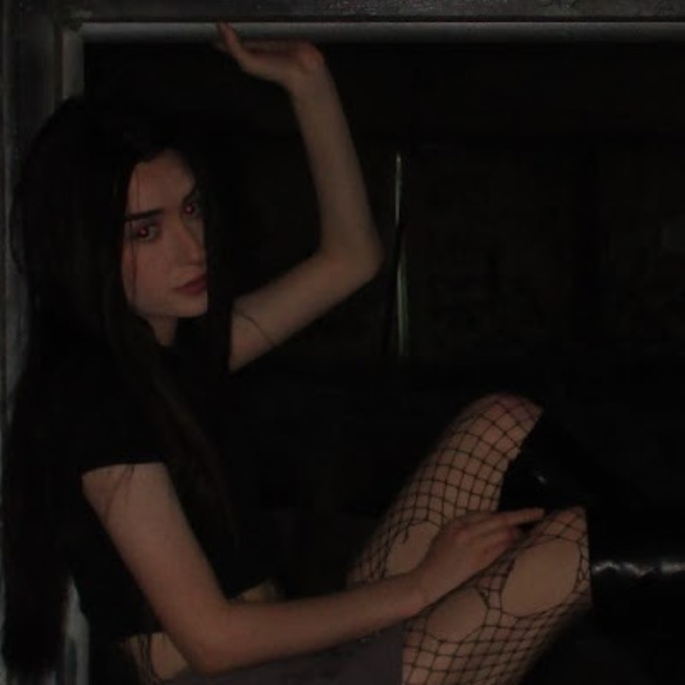 Meet your Posher, Nia